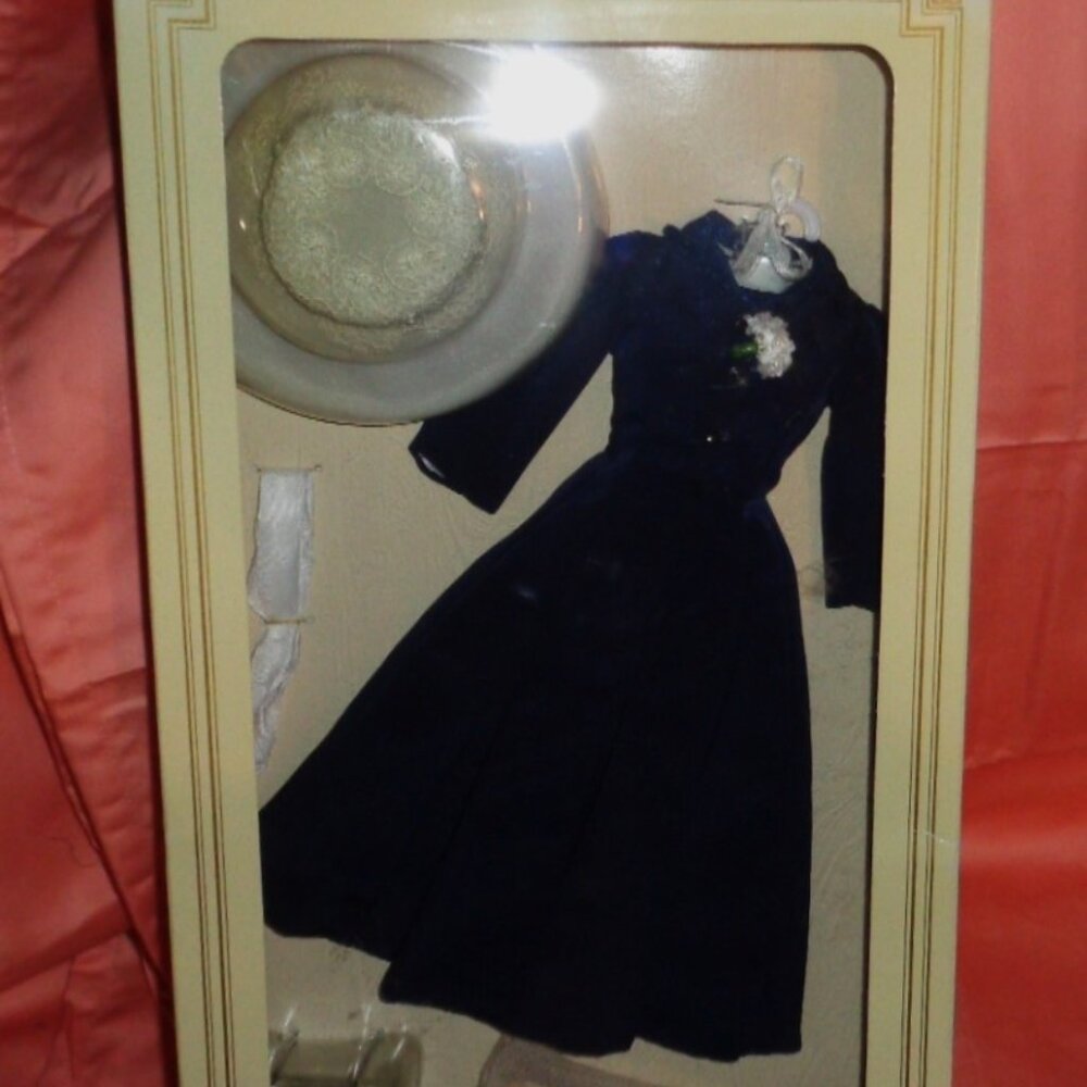 FRANKLIN MINT PRINCESS GRACE KELLY ARRIVAL IN MONACO ENSEMBLE-NEW IN BOX-